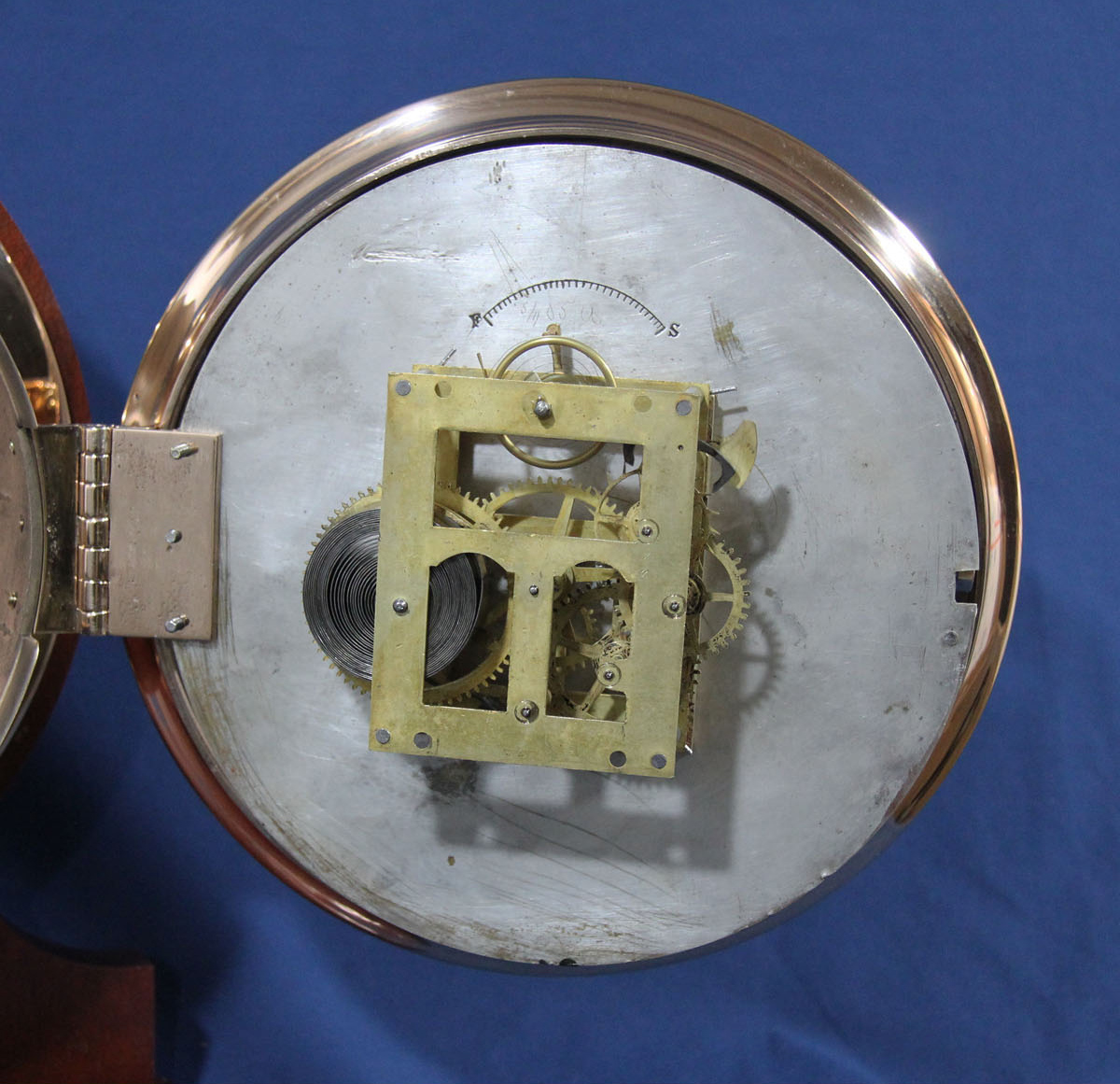 American Steam Gauge 8 1/2 inch Ships Clock for the inchOntario inch