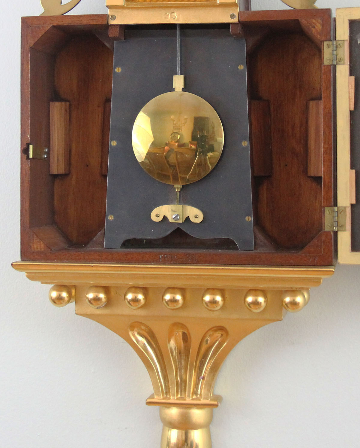 Ted Burleigh Gold Front Presentation Banjo Clock